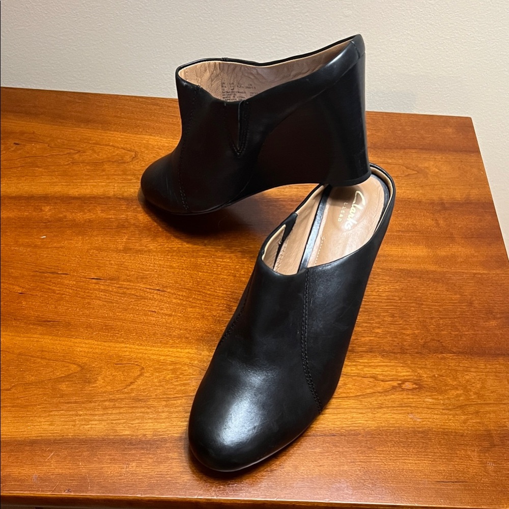 Clarks Black Leather Mules